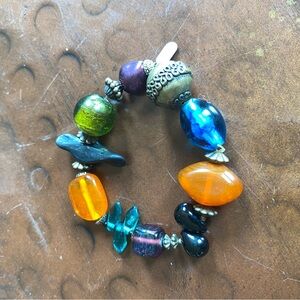 Bracelet metal and glass beads